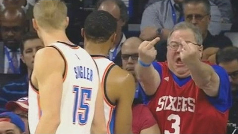 NBA 球员VS球迷 现场冲突合集
